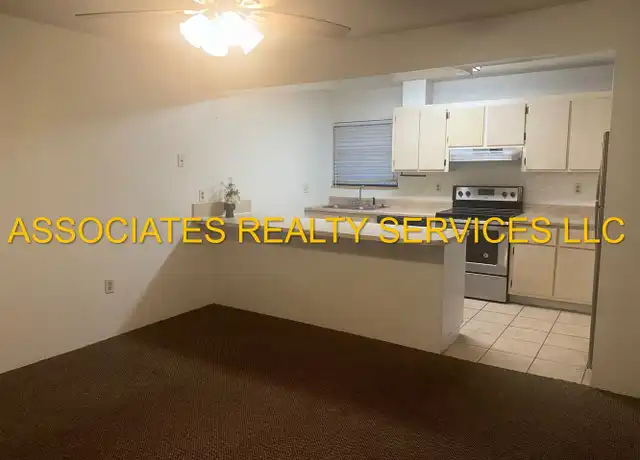 Property at 2811 SW Archer Rd Unit Y226, Gainesville, FL, 32608, 2 beds, 1 bath, [object Object]