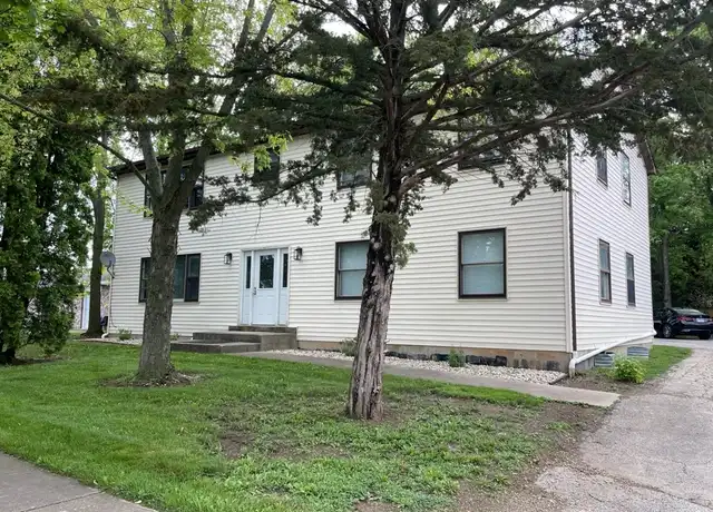 Property at 479 Eisenhower St Unit B, Marengo, IL, 60152, 3 beds, 2 baths, [object Object]