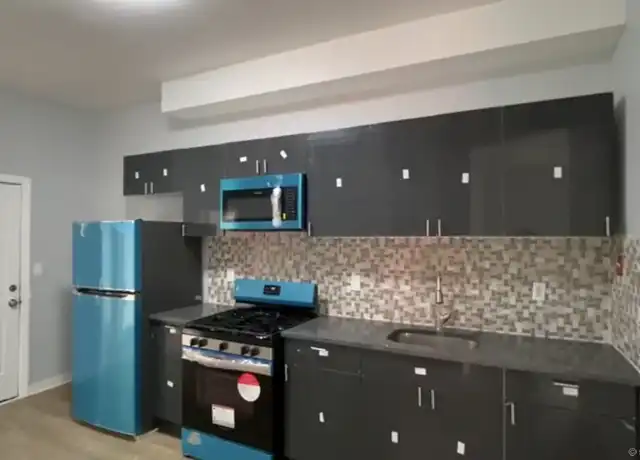 Property at 422 Main St Unit 3f, Bridgeport, CT, 06604, 4 beds, 1 bath, [object Object]