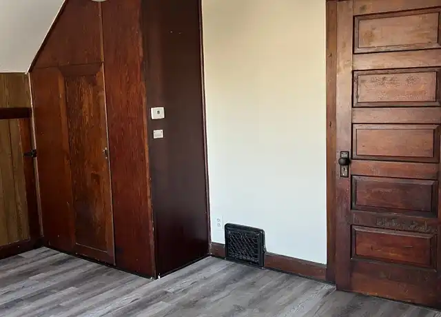 Property at 2817 5th St, Muskegon, MI, 49444, 1 bed, 1 bath, [object Object]