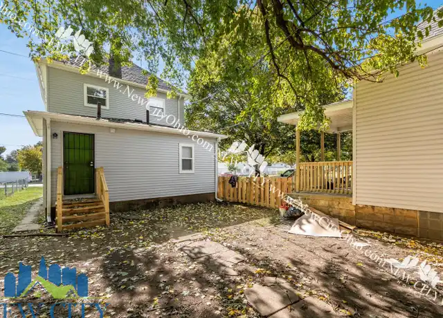 Property at 2737 1/2 Sullivant Ave Unit 878 (Rear), Columbus, OH, 43204, 2 beds, 1 bath, [object Object]