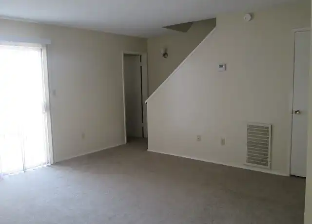 Property at Vernon Vista Townhomes - 2401 Eric Way, Bakersfield, CA, 93306, 2 beds, 1.5 baths, [object Object]