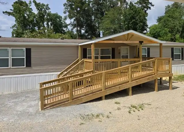 Property at 32730 Carolee Cir, Denham Springs, LA, 70706, 5 beds, 3 baths, [object Object]