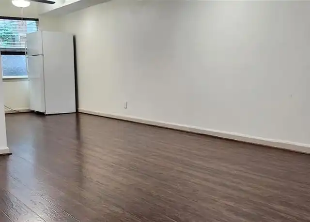 Property at 1433 Cedar Post Ln Unit 10, Houston, TX, 77055, 2 beds, 1.5 baths, [object Object]