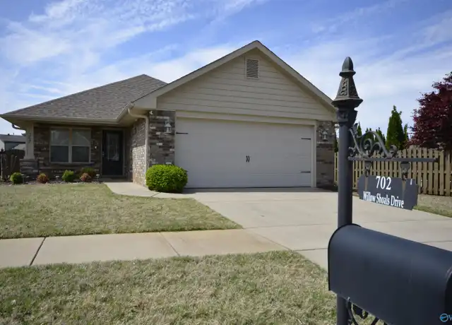 Property at 702 Willow Shoals Dr SW, Madison, AL, 35756, 3 beds, 2 baths, [object Object]