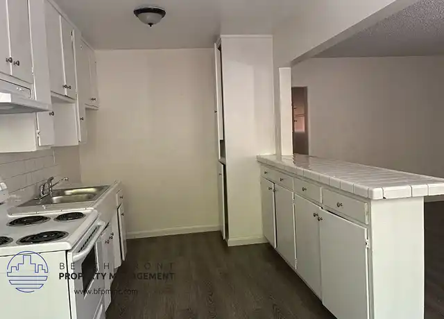 Property at 1010-1020, 1028 Orange Ave. - 1010 Orange Ave, Long Beach, CA, 90813, 1-2 bed, 1 bath, [object Object]