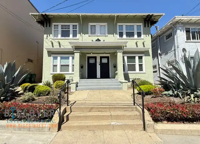 Property at 10 Linda Ave Unit 10, Oakland, CA, 94611, 2 beds, 1 bath, [object Object]