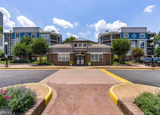 Property at 5575 Seminary Rd #109, Falls Church, VA, 22041, 2 beds, 1 bath, [object Object]