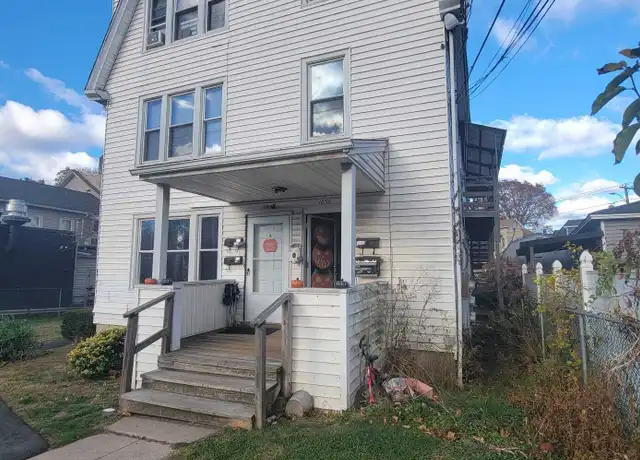 Property at 1048 Broad St Unit 2B, Meriden, CT, 06450, 1 bed, 1 bath, [object Object]