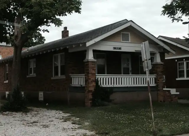 Property at 512 S Florence Ave, Springfield, MO, 65806, 3 beds, 1 bath, [object Object]