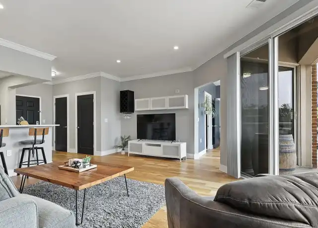 Property at 23 Pierside Dr, Baltimore, MD, 21230, 1 bed, 1 bath, [object Object]
