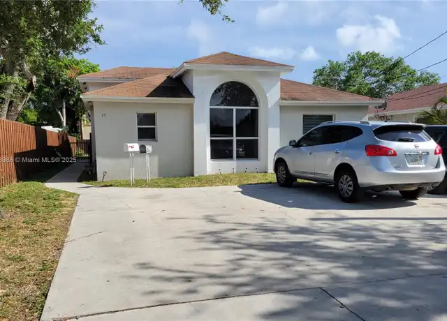 Property at 35 SW 7th St Unit 2, Hallandale Beach, FL, 33009, 3 beds, 2 baths, [object Object]