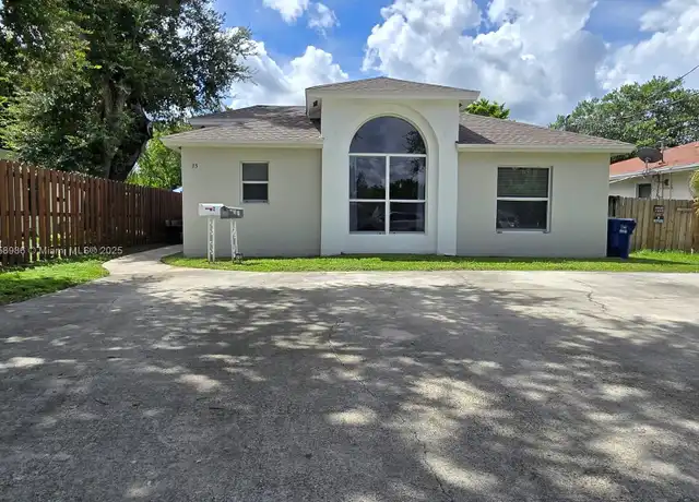 Property at 35 SW 7th St Unit 2, Hallandale Beach, FL, 33009, 3 beds, 2 baths, [object Object]