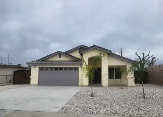 Property at 112 W George St, Yuma, AZ, 85364, 4 beds, 2 baths, [object Object]