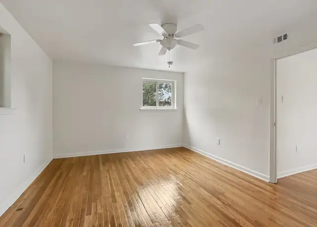 Photo of 126 W Allens Ln, Philadelphia, PA 19119