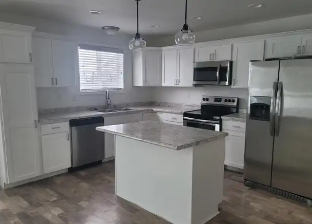 Property at 5904 36th St S, Fargo, ND, 58104, 4 beds, 3.5 baths, [object Object]