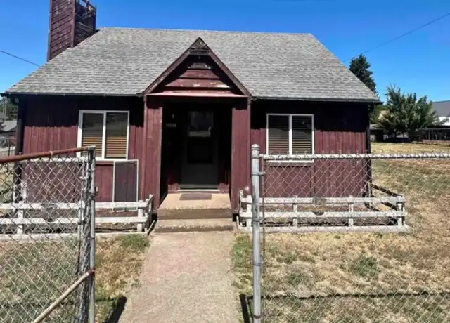 Property at 38835 Pleasant St, Sandy, OR, 97055, 3 beds, 2 baths, [object Object]