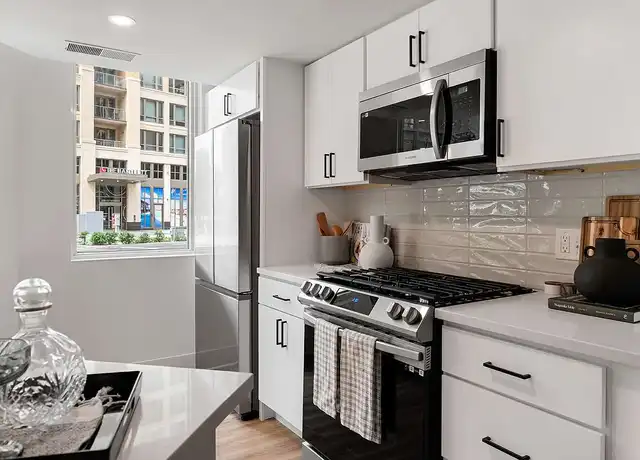 Property at Cortland Pentagon City - 1221 S Eads St, Arlington, VA, 22202, 0-2 beds, 1-2 bath, [object Object]
