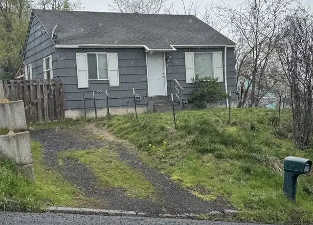 Property at 813 SW 8th St, Pendleton, OR, 97801, 2 beds, 1 bath, [object Object]