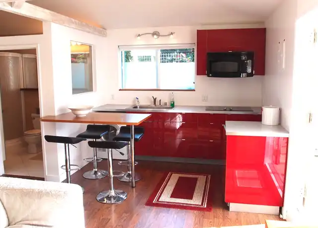 Property at 279 E 20th St, Costa Mesa, CA, 92627, 1 bed, 1 bath, [object Object]