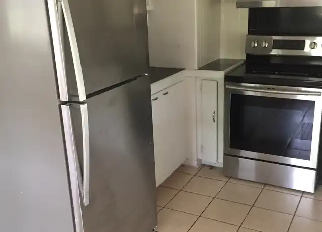 Property at 1100 Glenwood Dr, Ruston, LA, 71270, 3 beds, 1 bath, [object Object]