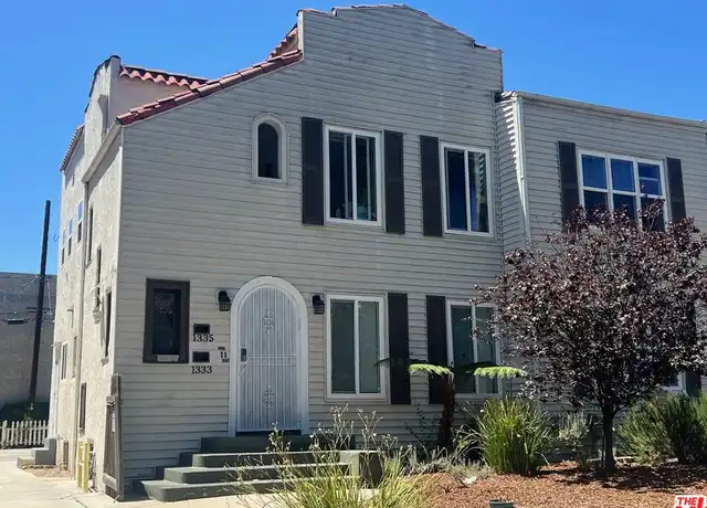Property at 1333 S Highland Ave, Los Angeles, CA, 90019, 3 beds, 2 baths, [object Object]