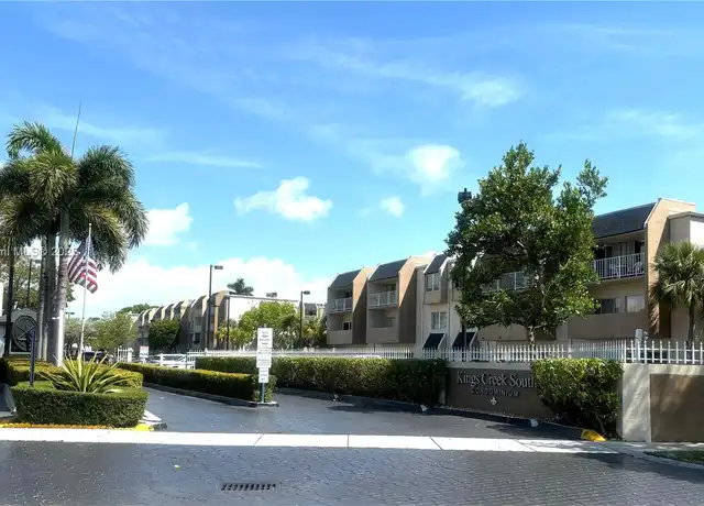 Property at 7705 SW 86th St Unit B111, Miami, FL, 33143, 3 beds, 2 baths, [object Object]