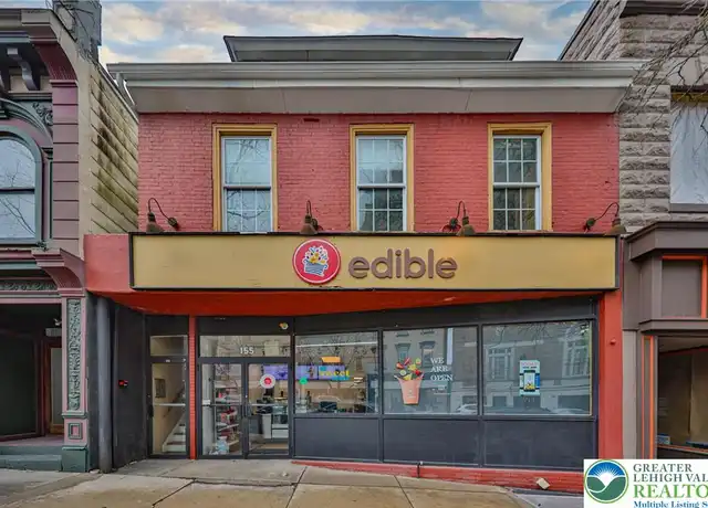 Property at 155 Northampton St Unit 2, Easton, PA, 18042, 1 bed, 1 bath, [object Object]