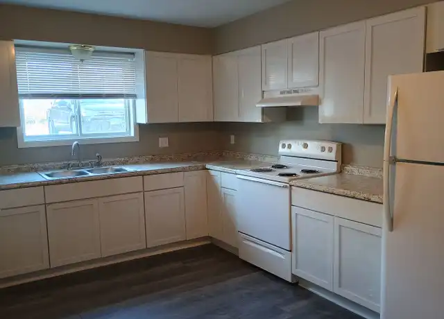 Property at 1208 3rd Ave NE Unit LO3rd-104, Owatonna, MN, 55060, 1 bed, 1 bath, [object Object]