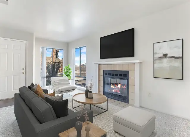 Photo of 198 Northgate Dr, Manteca, CA 95336