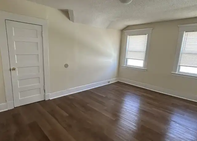 Property at 50 Carmel St Unit 3, New Haven, CT, 06511, 2 beds, 1 bath, [object Object]