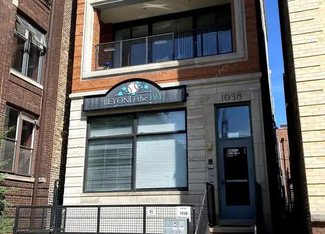 Property at 1038 W Waveland Ave Unit 1, Chicago, IL, 60613, 2 beds, 2 baths, [object Object]