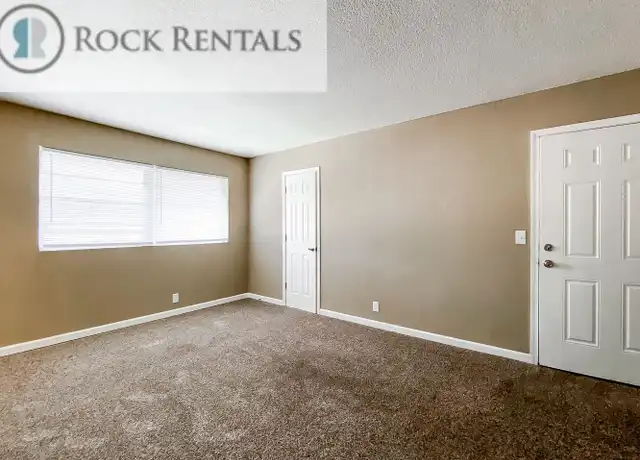 Property at 116 E 10th Ave Apt 6, Hutchinson, KS, 67501, 2 beds, 1 bath, [object Object]