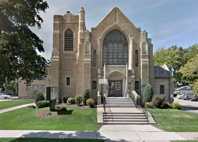 Property at 700 Parkside Ave Unit 8, Buffalo, NY, 14216, 2 beds, 1 bath, [object Object]