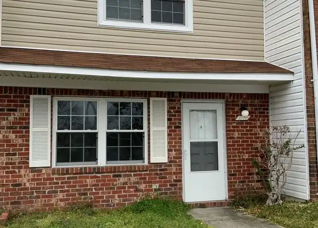 Property at 615 Myrtlewood Cir, Jacksonville, NC, 28546, 2 beds, 1.5 baths, [object Object]