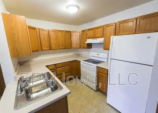 Property at 611 Johnson St Unit 8, Waterloo, IA, 50702, 2 beds, 1 bath, [object Object]