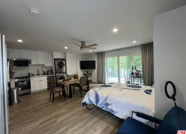 Property at 3708 Woodcliff Rd, Sherman Oaks, CA, 91403, 1 bed, 1 bath, [object Object]