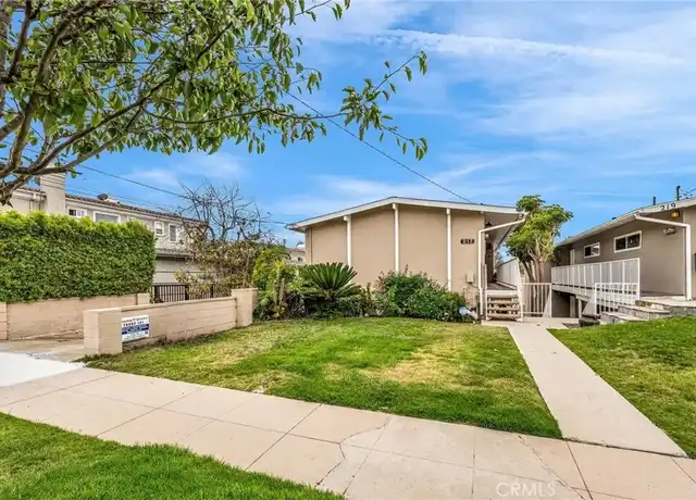 Property at 217 N Juanita Ave Unit B, Redondo Beach, CA, 90277, 3 beds, 1 bath, [object Object]