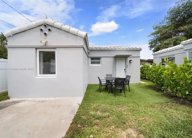 Property at 1625 Hollywood Blvd #2, Hollywood, FL, 33020, 2 beds, 1 bath, [object Object]