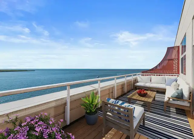 Property at The Shoreline - 5455 N Marginal Rd, Cleveland, OH, 44114, 1 bed, 1 bath, [object Object]