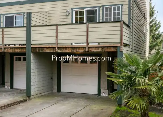 Property at 8431 SE Brooklyn St, Portland, OR, 97266, 3 beds, 2.5 baths, [object Object]