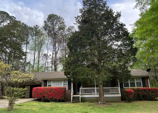 Property at 910 Scott Ln SW, Marietta, GA, 30008, 3 beds, 2 baths, [object Object]
