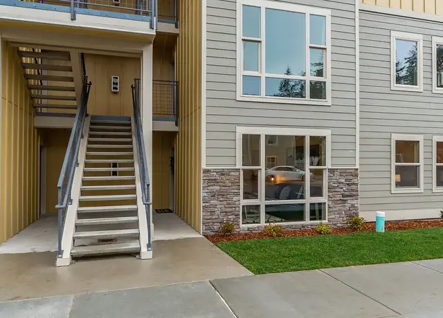Photo of 1885 SW Mina Pl, Oak Harbor, WA 98277