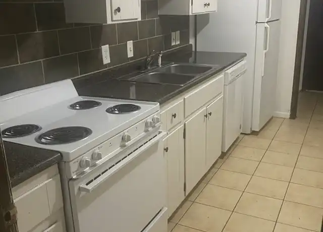Property at 815 McKinley Ave, Auburn, AL, 36830, 2 beds, 1 bath, [object Object]