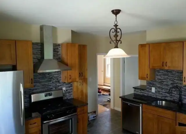 Property at 18 Rossmore St, Somerville, MA, 02143, 3 beds, 1 bath, [object Object]