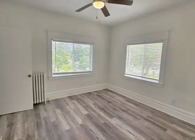 Property at 1076 21st St Unit 3, Des Moines, IA, 50311, 1 bed, 1 bath, [object Object]