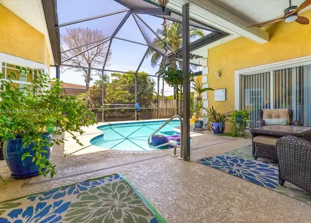 Property at 1001 NW 47th St Unit FRONT-1, Fort Lauderdale, FL, 33309, 3 beds, 2.5 baths, [object Object]