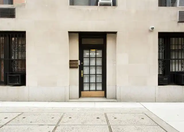 Property at 116 E 63rd St Unit Ground, New York, NY, 10065, 0 beds, 1 bath, [object Object]