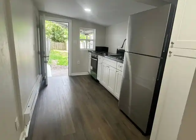 Property at 624 S 17 1/2 St, Reading, PA, 19606, 3 beds, 1 bath, [object Object]