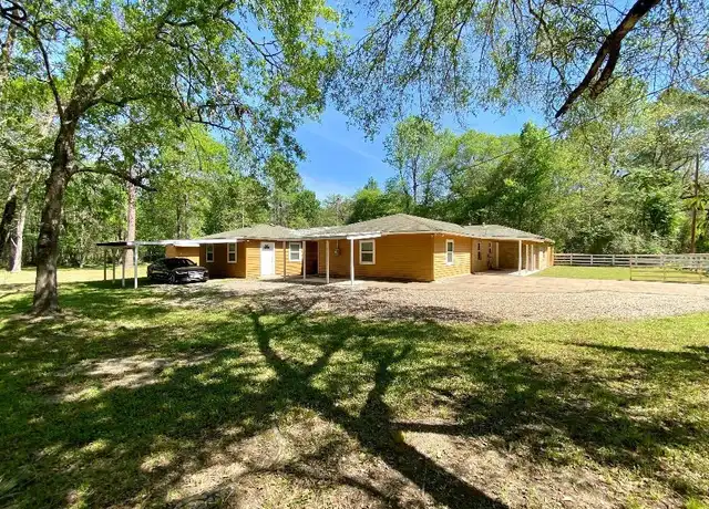 Property at 10451 N Essex Dr, Conroe, TX, 77302, 4 beds, 3 baths, [object Object]